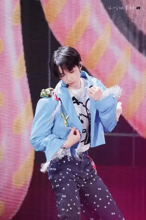 15  下次见    @时代少年团-刘耀文  刘耀文超话#刘耀文跳舞好帅