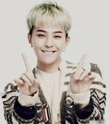 权志龙元旦宣布2023年solo回归,这个男人终于回来了,在他消失的几年里