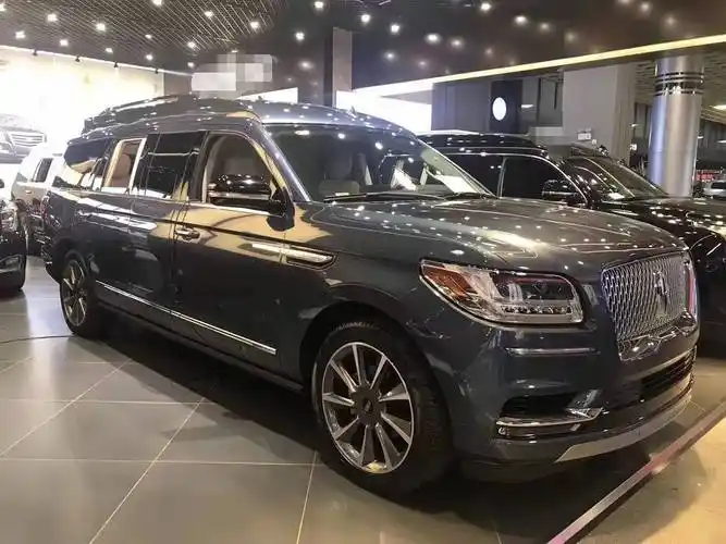 林肯领航员加长版(林肯领航员加长版尺寸)