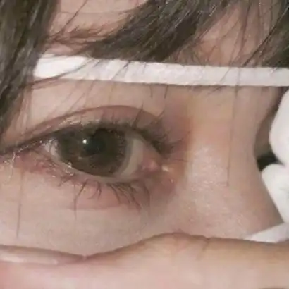 女生头像半边脸一个眼睛高清丧系的眼睛图片伤感头像