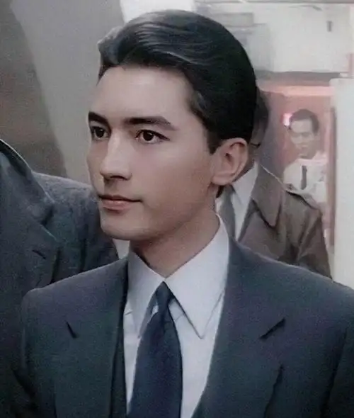 回顾尊龙:被称为"亚洲第一美男",却因童年经历孤独终老