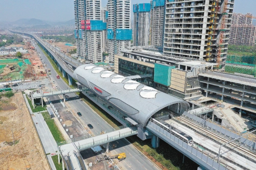 青山湖科技城地铁站实景