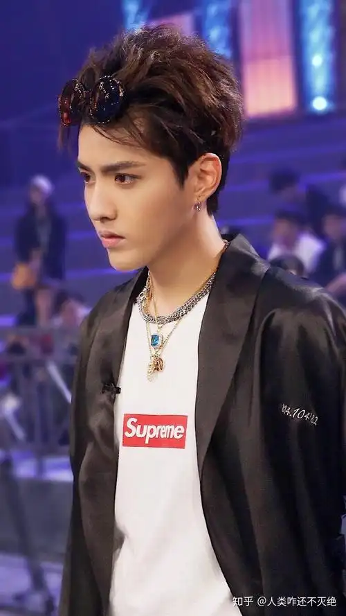 求吴亦凡的出圈神图