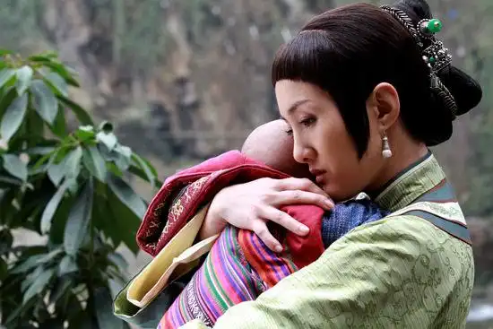 菊花醉将杀青衣珊挑战年龄跨度诠释悲情女