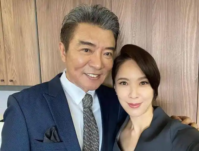 一位消失多年的明星,人家不是没人要,而是在闷声赚大钱_张佩华_藏獒