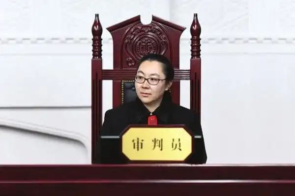 上海金融法院立案庭审判员徐玮.受访者供图