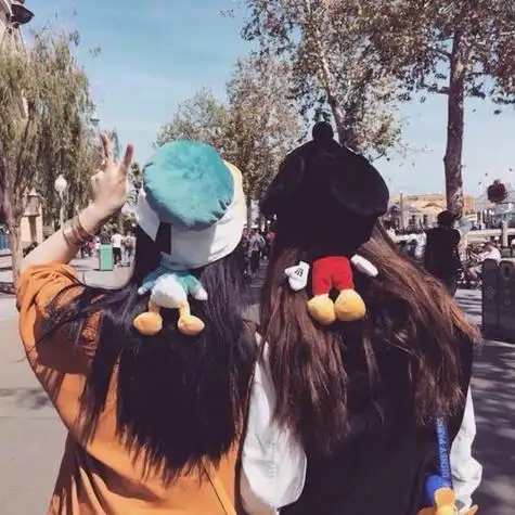 闺蜜真人背影高清头像女生头像 女生头像图片大全 -【爱个性】