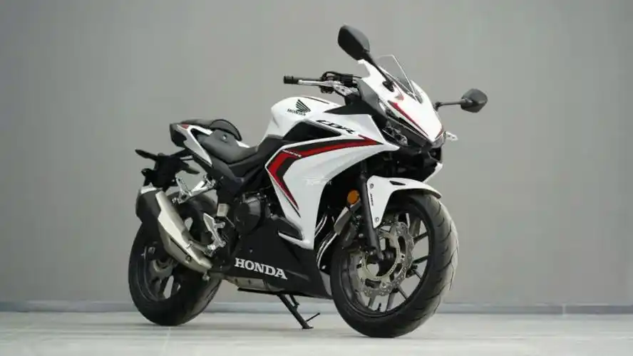 本田cbr400r试驾报告,更适合通勤的高颜值跑车