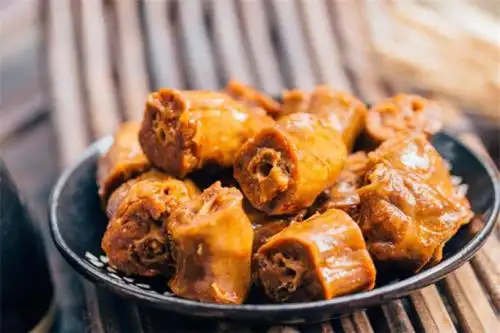 现捞鸭脖卤味加盟