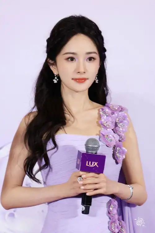 杨幂##杨幂丁香花仙子##杨幂力士洗护发大中华区代言人