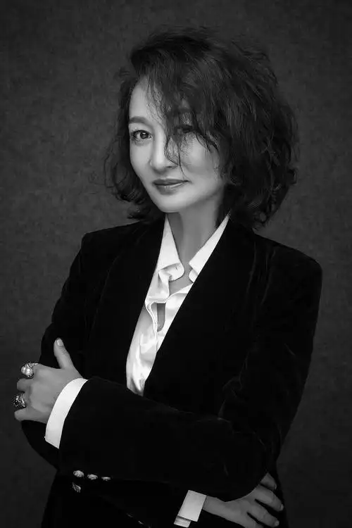 明星类型:明星标签:演员时间:1962年8月8日出生地:内蒙古赤峰民族