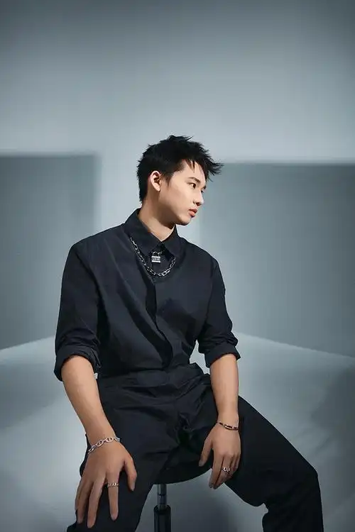 陈艾森 - 运动员(old) - fsi champion