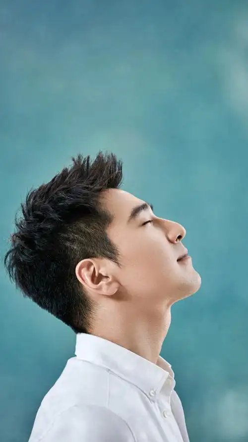 赵又廷帅气养眼居家写真图片手机壁纸