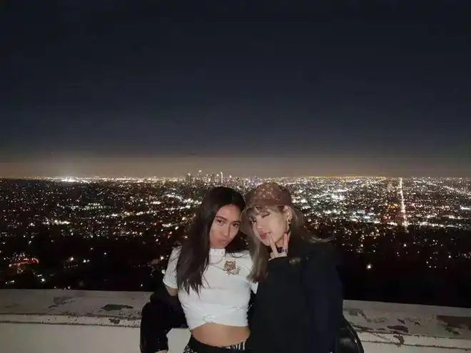 lisa▲碧梨除了音乐才华十分"吸粉"外,拥有一副好身材与辨识度极高