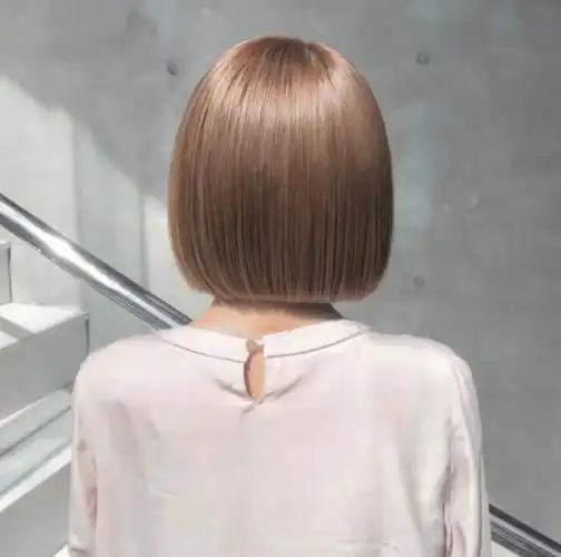 盐系一刀切短发 短直发型又甜又酷_直发发型 - 美发站