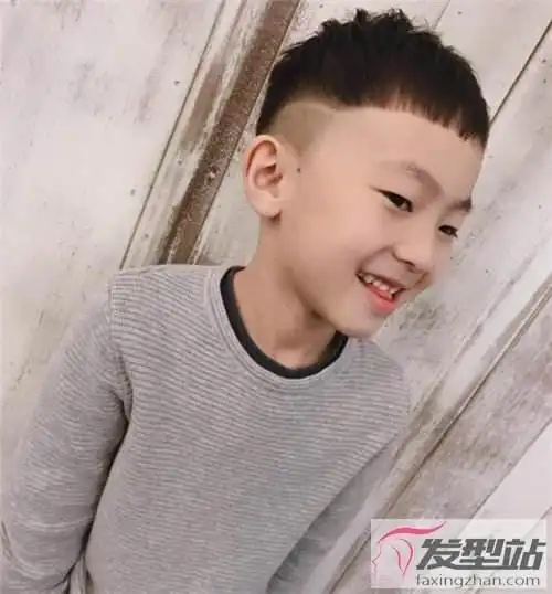 10款超可爱男童发型 帅气萌娃时尚来袭