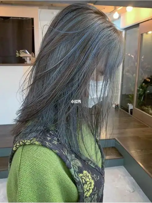 长发发色推荐增加层次感线条感的线条挑染