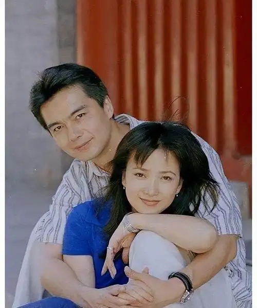 回顾他经历过四段婚姻却拒绝渣男称号声称每个女人都是真爱