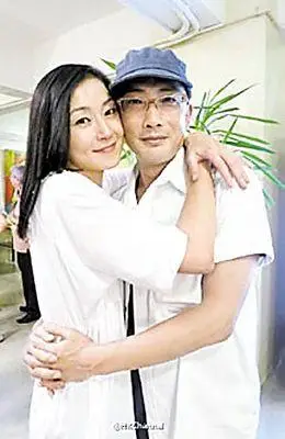 万绮雯与老公陈十三计划前往欣赏北极光并补拍婚纱照