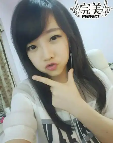 冯提莫早期大量绝版照片图片关于整容自己看了才知道