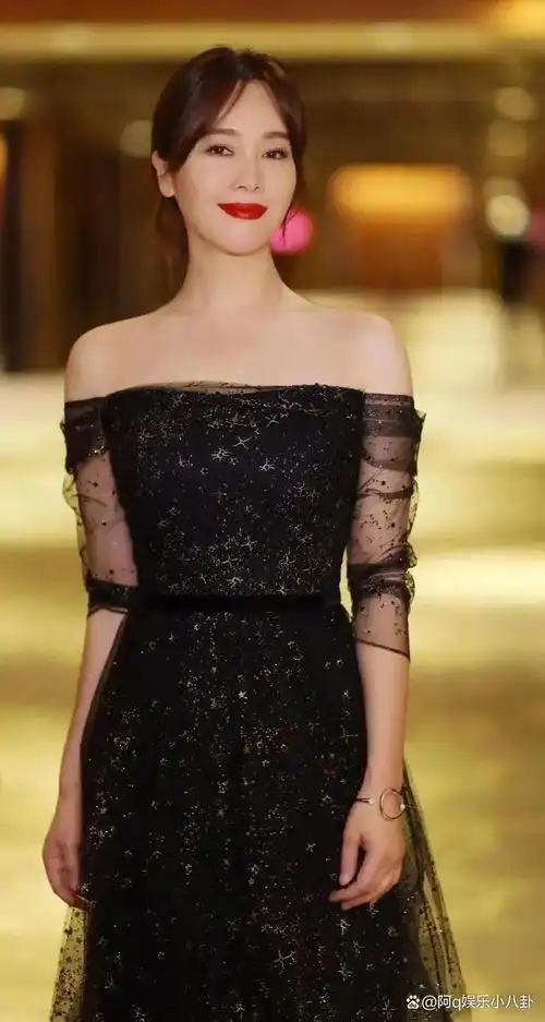 左小青的魅力令两位如此卓越的男星为之倾倒,陈道明和孙红雷这样的