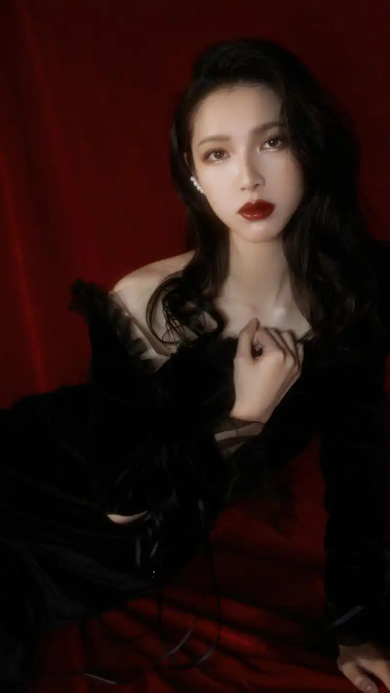 魅惑性感美女手机壁纸