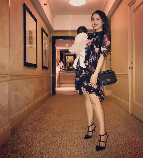 杨洛婷rabeea变身靓妈 产后极速瘦身无难度!