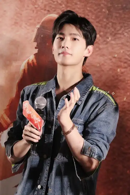 杨洋我的人间烟火##杨洋戴眼镜梦回于途