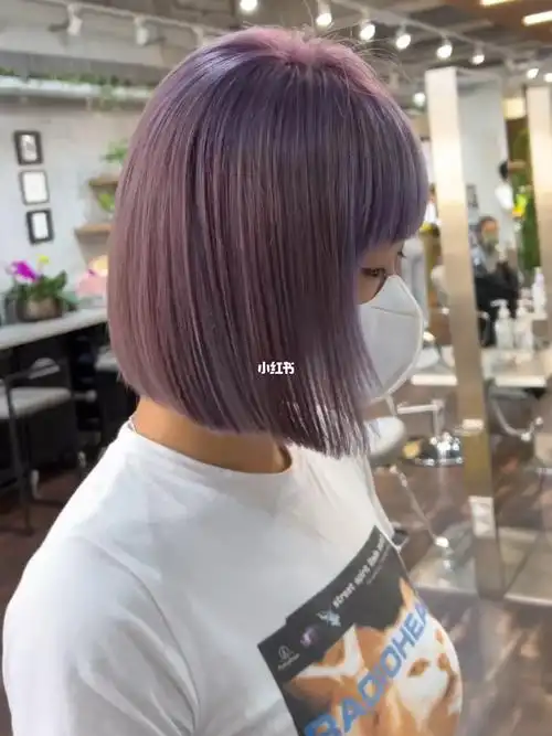 女生短发染发