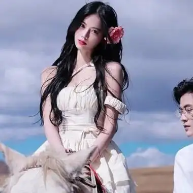 一男一女小众高级感十足情头图片 2023最新好看精选优质情侣头像_情侣