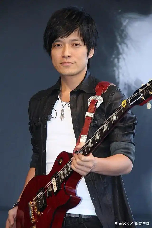 五月天团长温尚翊生日快乐!