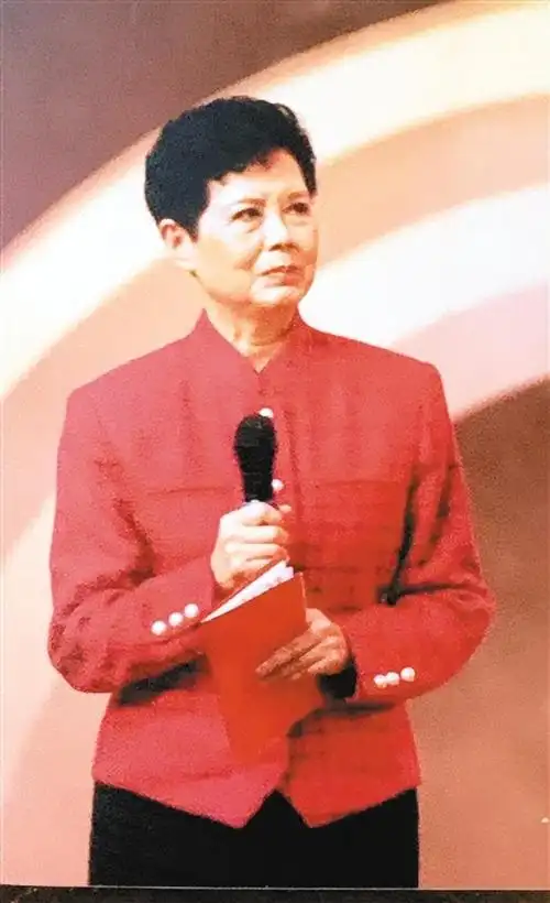 回顾央视女主持人沈力爱情事业双丰收儿子却成为她一生的遗憾