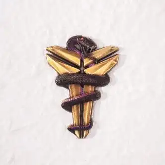 篮球周边科比纪念币摆件球衣纪念品曼巴黑精神毒蛇标志徽章收藏送礼