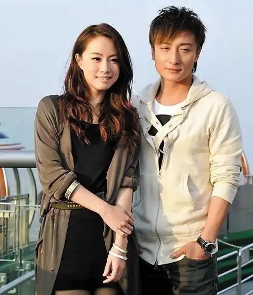 不会复合香港歌手方力申直言和邓丽欣不是朋友网民没风度