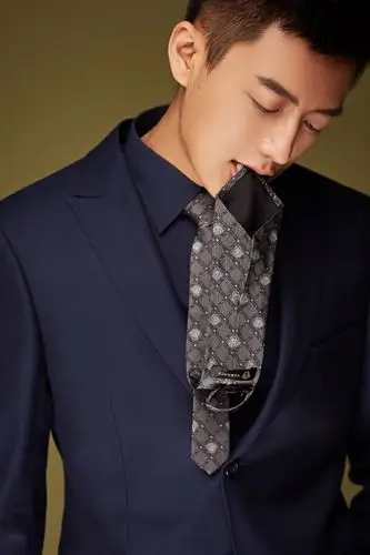 王义博帅气西服绅士写真