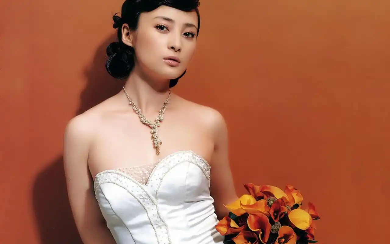 长相清纯 气质高贵的女明星——蒋勤勤