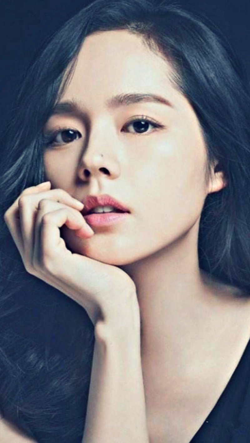 韩佳人唯美时尚写真照,气质优雅,甜美可人