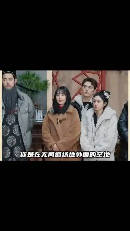 3月24日,李菲儿突然冲上了热搜,这次不是因为前男友黄晓明,而是因为她