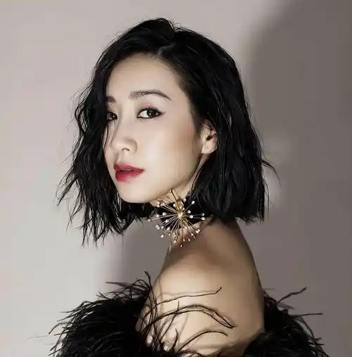 香港知名歌手突然宣布产下第三胎,怀孕期间全程保密_吴雨霏_宝宝_社交