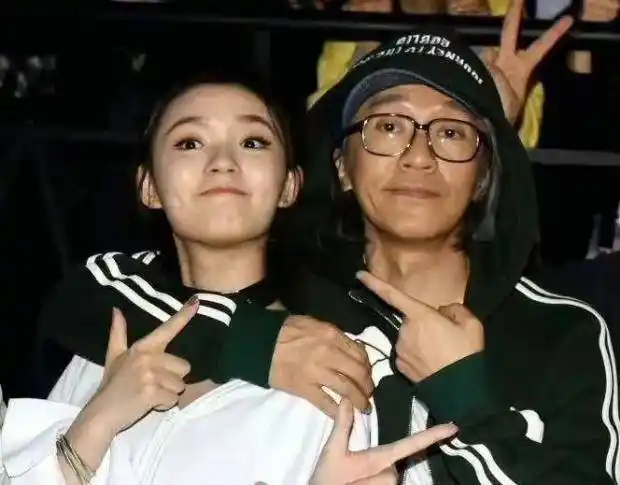 林允与周星驰关系不和分道扬镳!