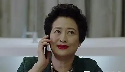 《我的前半生》,薛甄珠告诉我们后半生更重要,她撑起整部剧