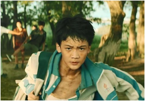 孙浠伦敬业程度不输大人,小小身躯充满强大能量