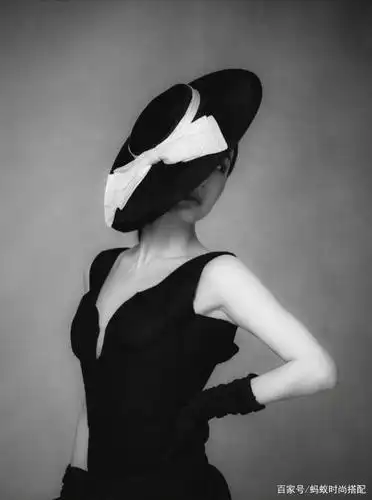 吴昕的衣品终于在线了!穿搭优雅时尚,高级感十足