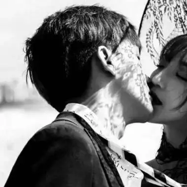 霸气情头超拽一对一真人,两个人的承诺好好的过-情侣头像