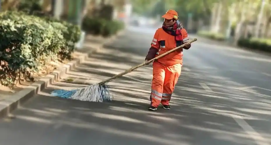 郑州市金水区多措并举提升冬季环卫保洁精细化管理水平