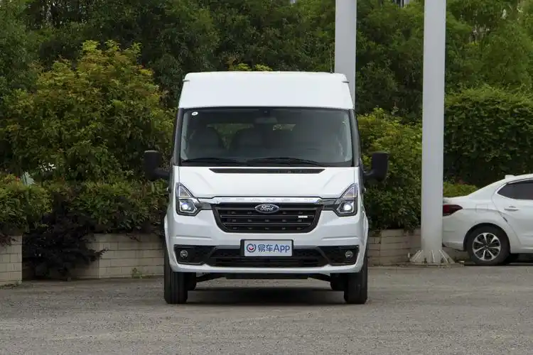 2021款新世代全顺pro22tamt长轴中顶厢式货车包3座柴油国vi