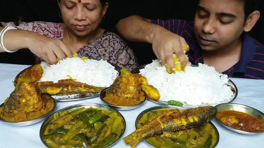 万物皆可咖喱,看完印度人的一日三餐后,才知晓:为何在中国不流行?