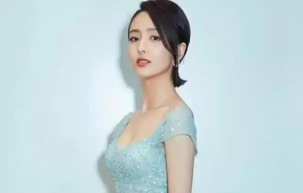 原创佟丽娅学生旧照曝光网友盛赞国宝级美貌岁月未曾减损她的绝色