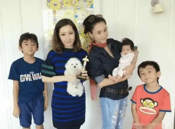 张承礼改名谢承礼,谢贤开家庭会议公布喜讯,王菲哭着让谢霆锋给个说法