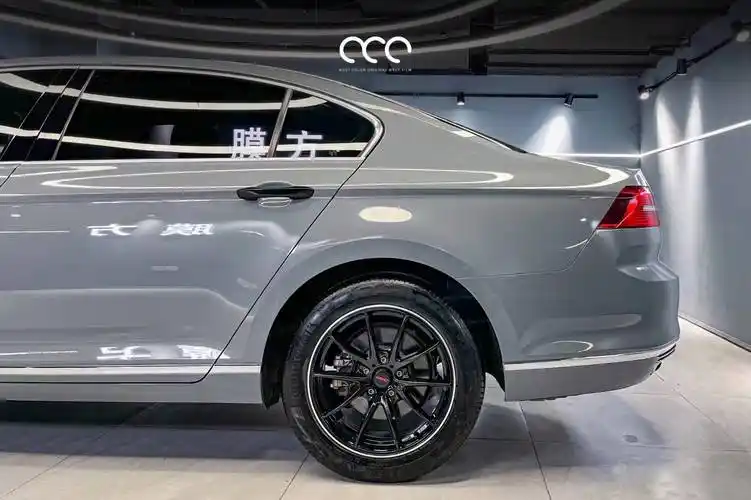 大众迈腾漫彩改色膜纳多灰,有质感的灰色